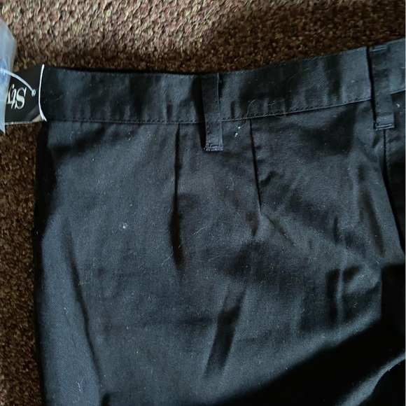 NET Style And Company, Wrinkle Free Black Twill Pants With Deep Front Pockets. - Picture 5 of 8